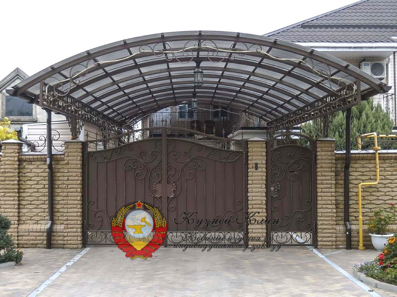 Автонавес с ковкой на балках