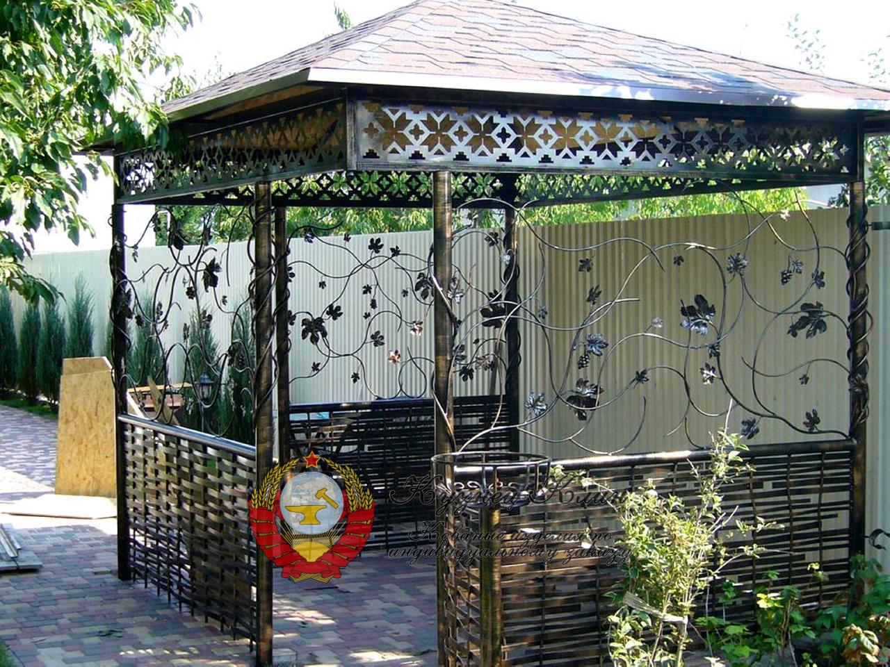 Кованая беседка курень