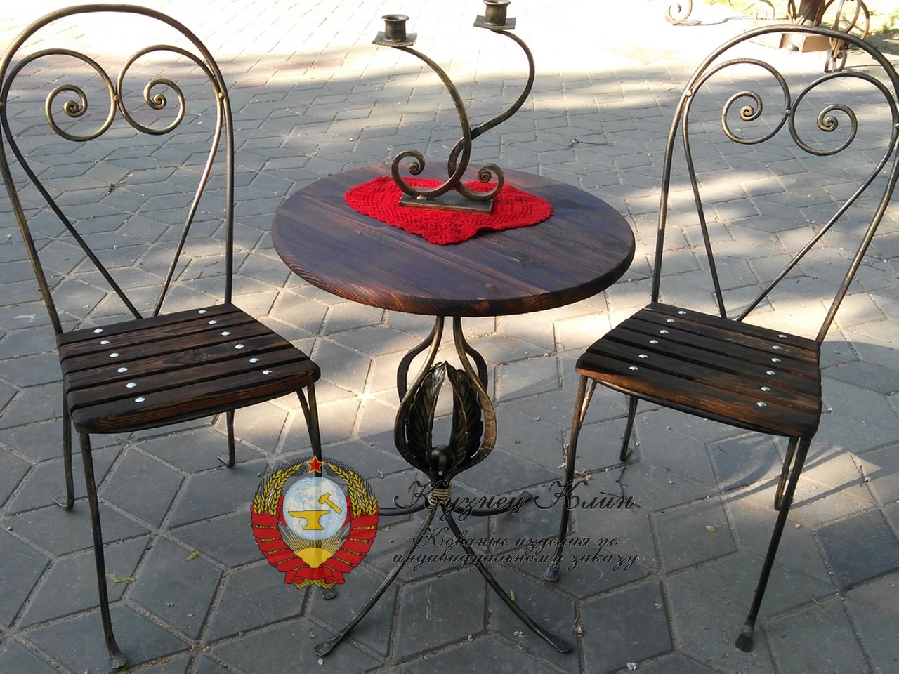 Кованый набор стол и стулья для сада