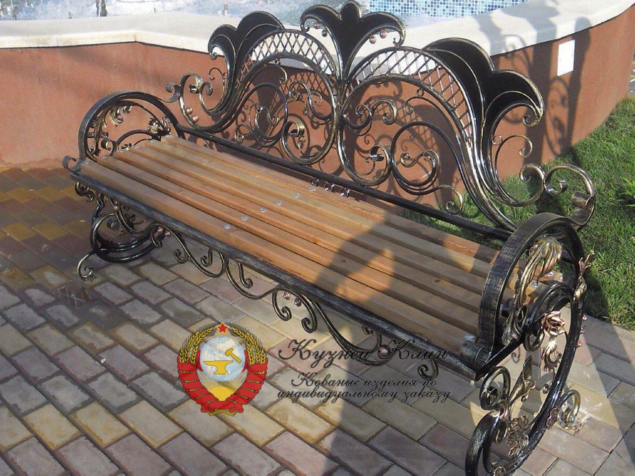 Кованая лавочка лилия