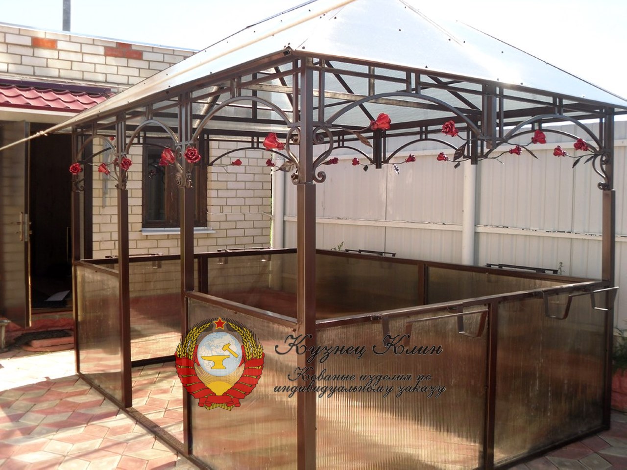 Кованая беседка простая