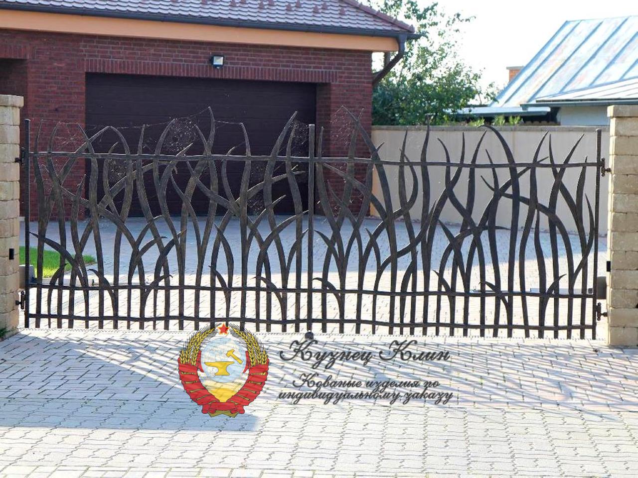 Кованые ворота распошные тросник