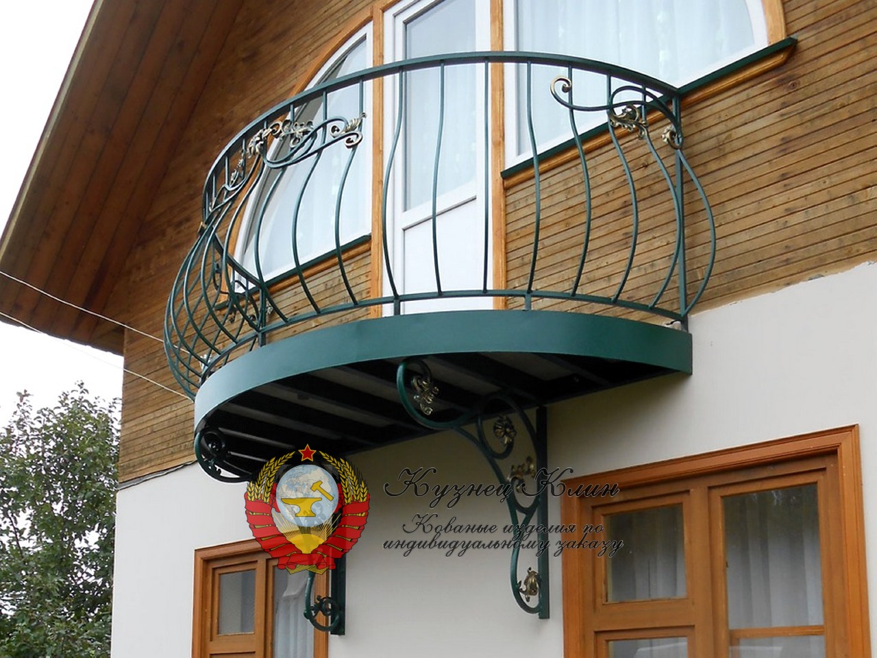 Кованый балкон дутый простой