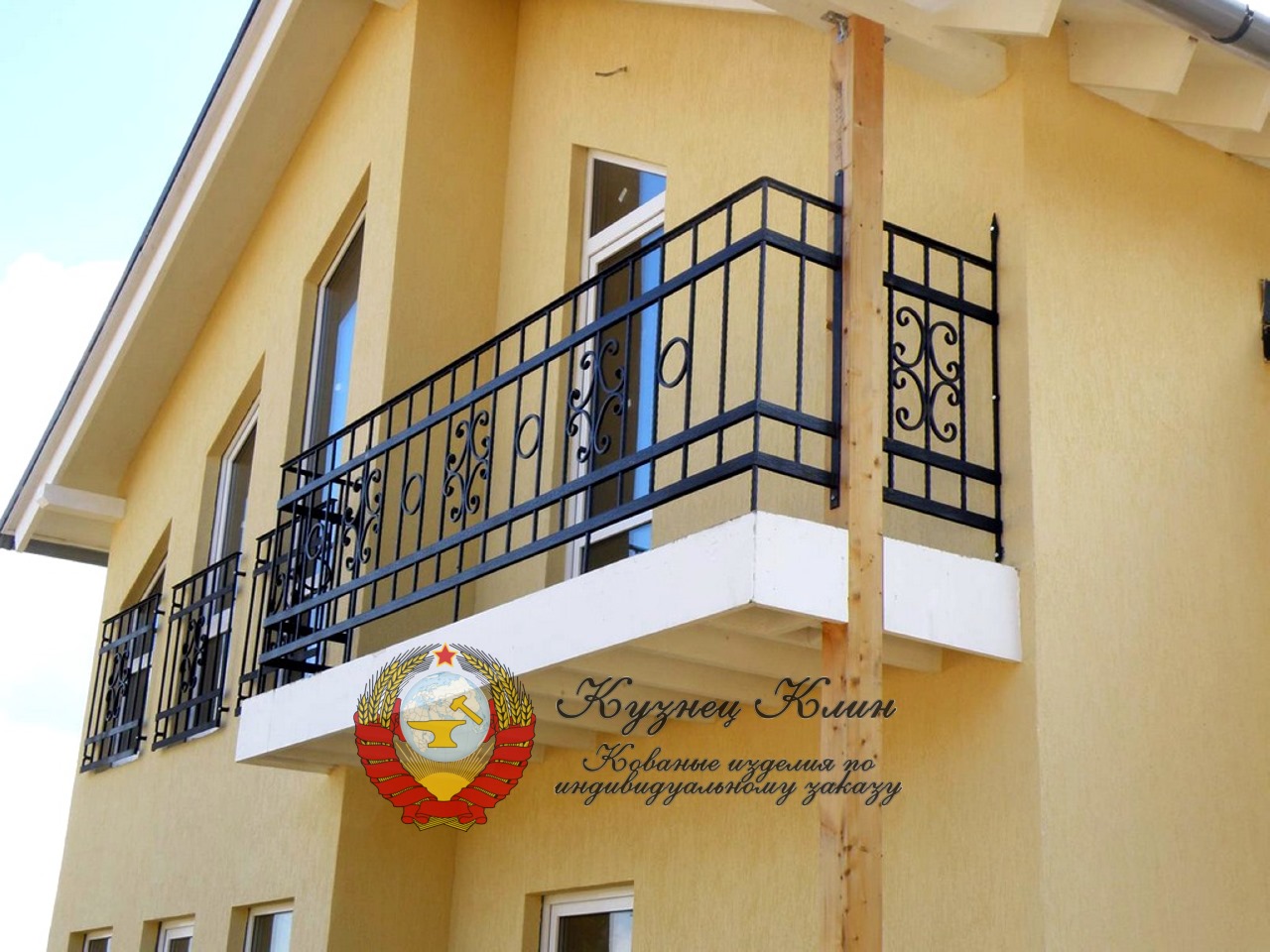 Кованый балкон простой и французкий