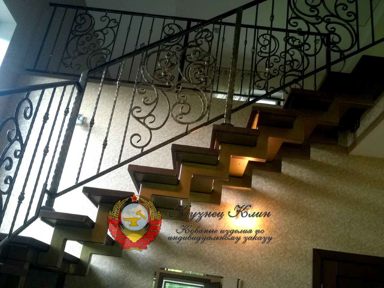 Кованая лестница пример поворота