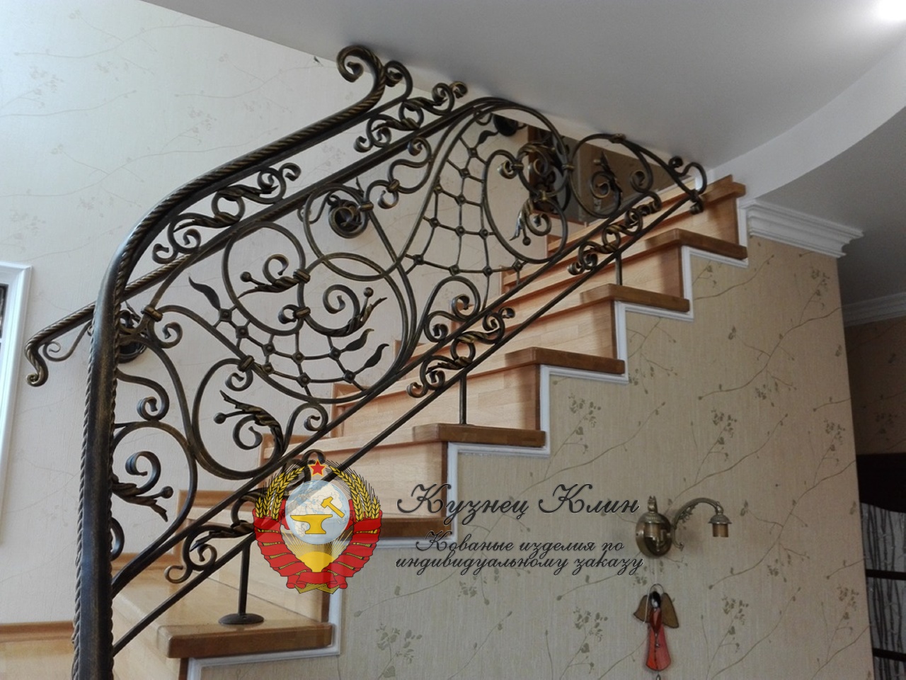 Кованое ограждение лестницы