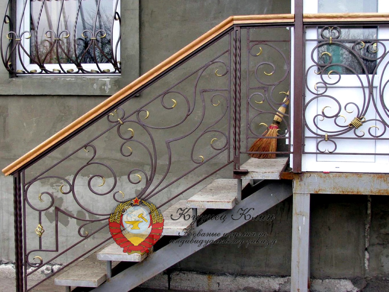 Кованые перила на уличное крыльцо
