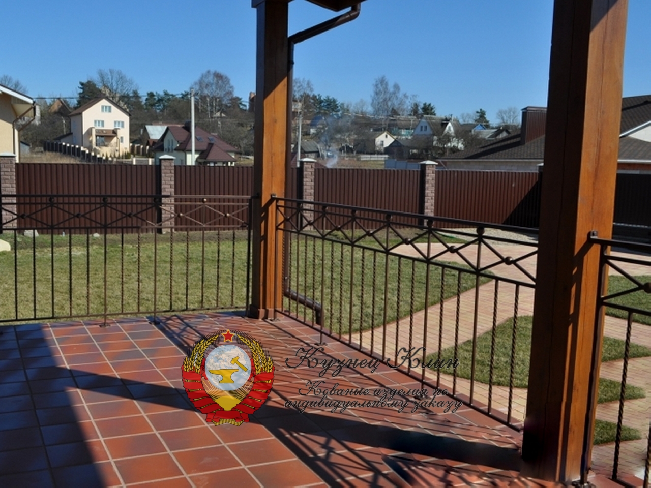 Кованое ограждение веранды