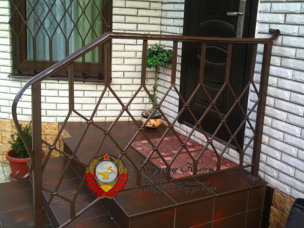 Кованые перила простые спица