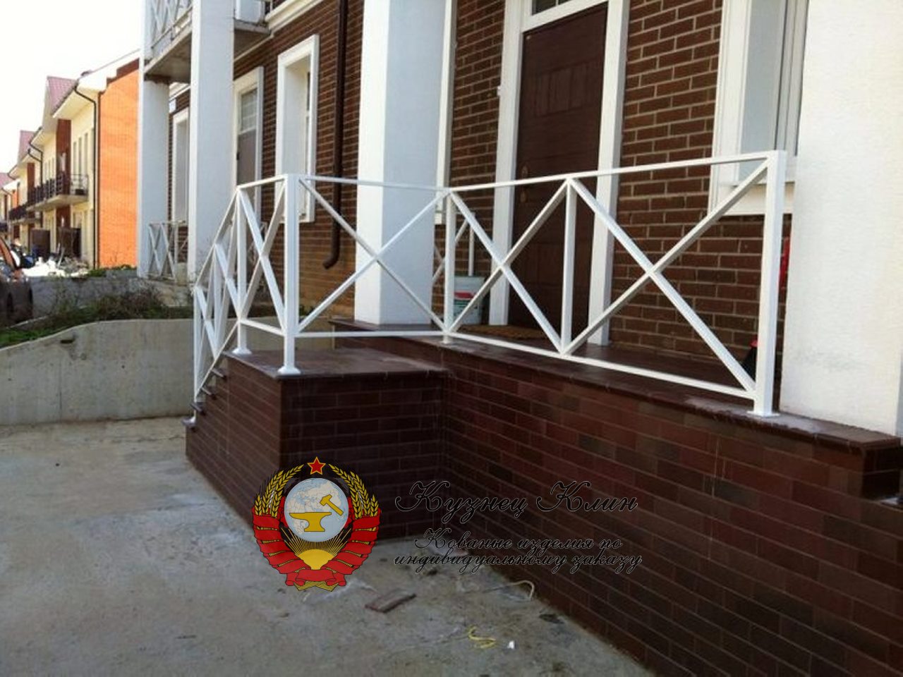 Сварные перила белые