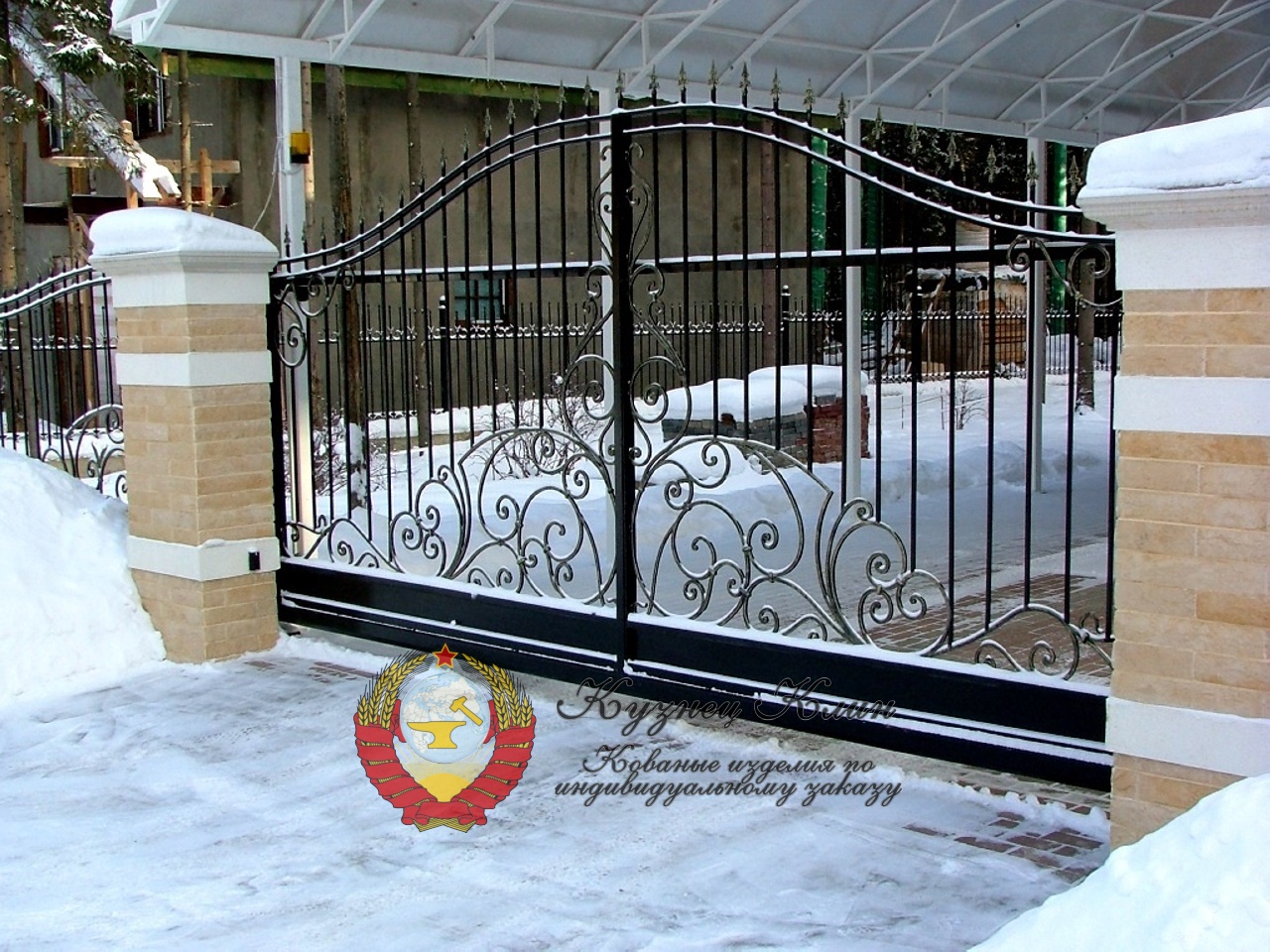 Кованые ворота откатные с автоматикой