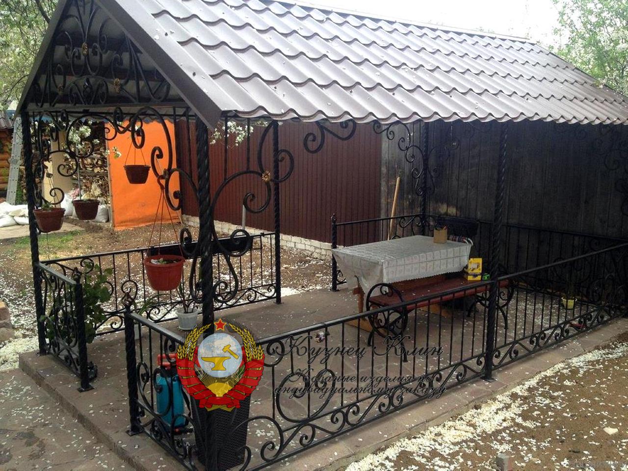 Кованаый навес кухня