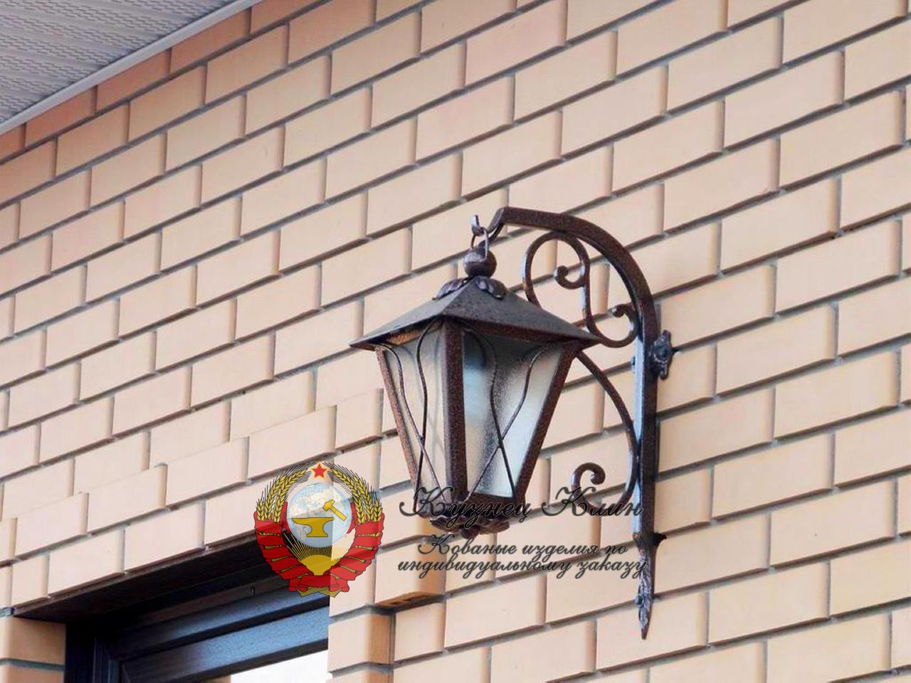 Кованый фонарь малый простой