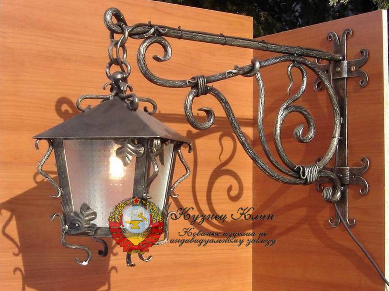 Кованый фонарь модульный настенный