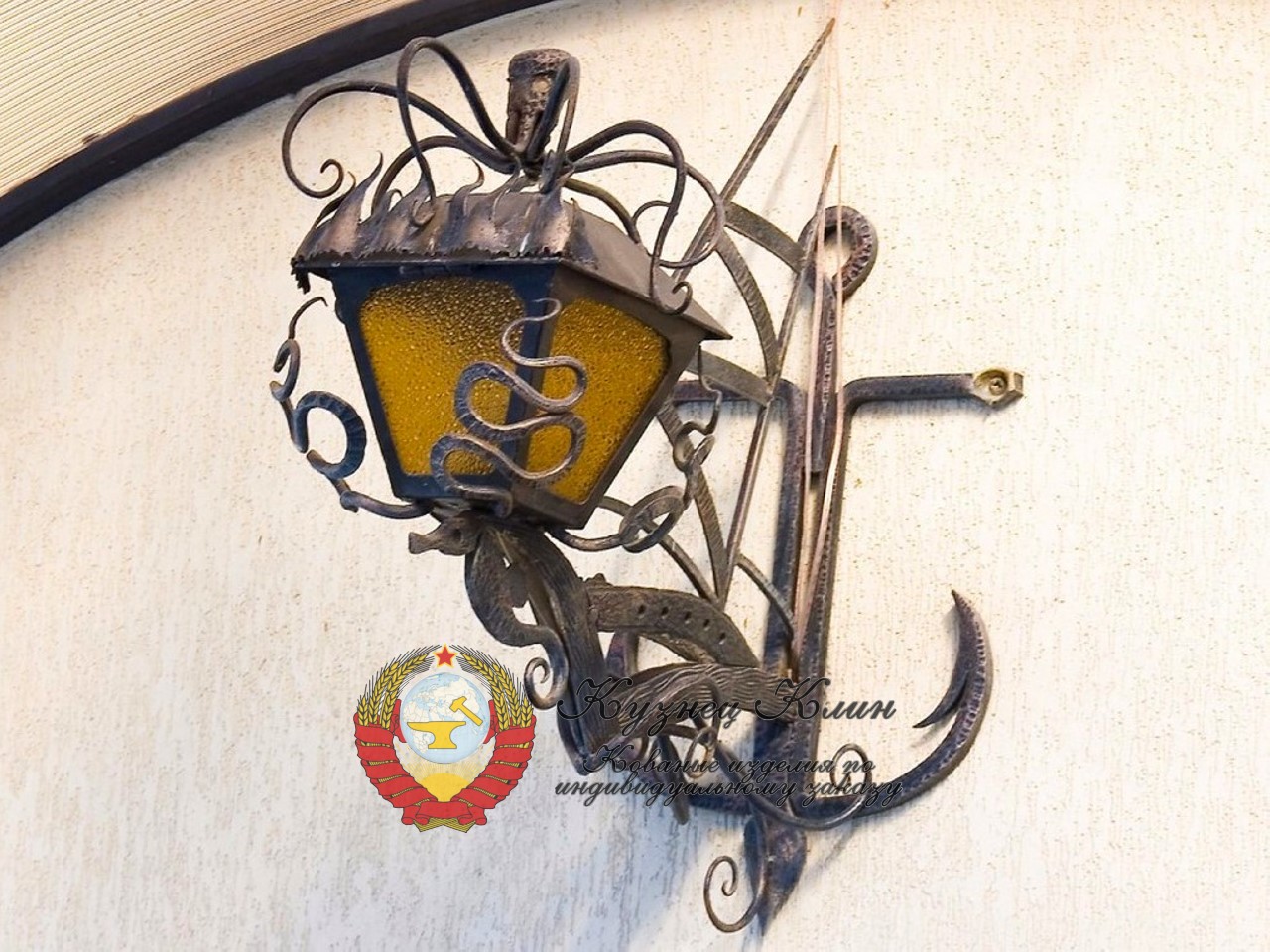 Кованый фонарь якорь