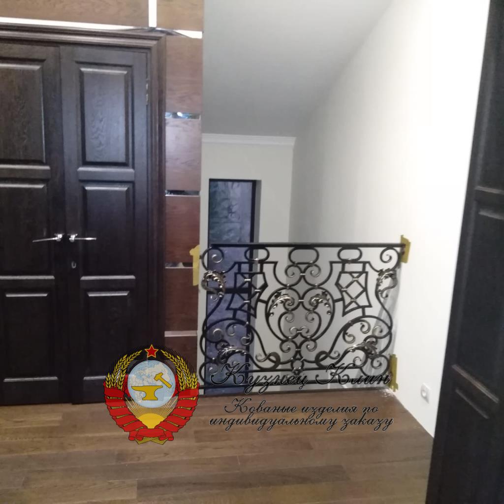 г. ПУШКИНО ОГРАЖДЕНИЕ ВТОРОГО СВЕТА ЛЕСТНИЦЫ