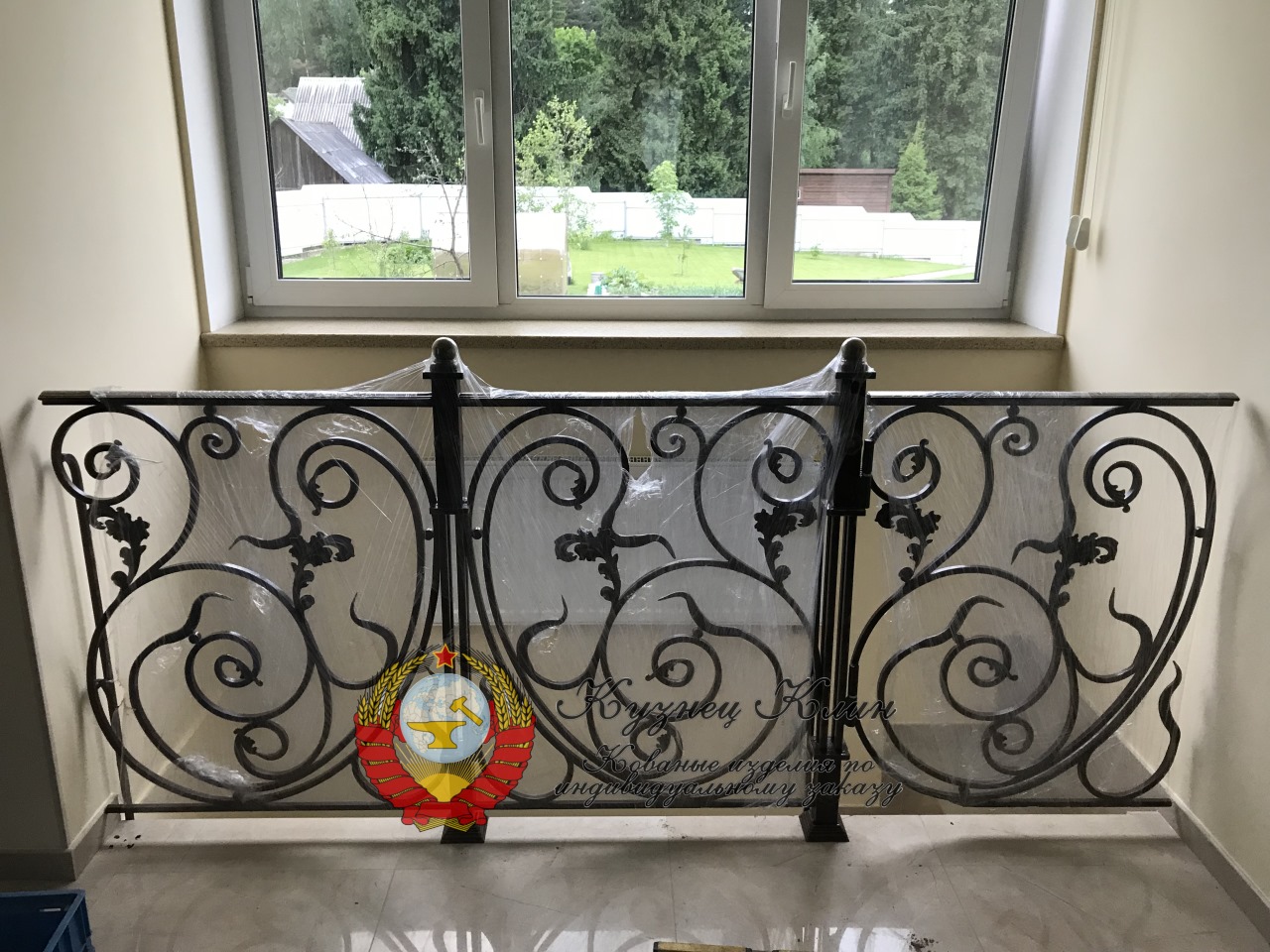 г.МОСКВА КОВАНОЕ ОГРАЖДЕНИЕ ВХОДА В ПОГРЕБ