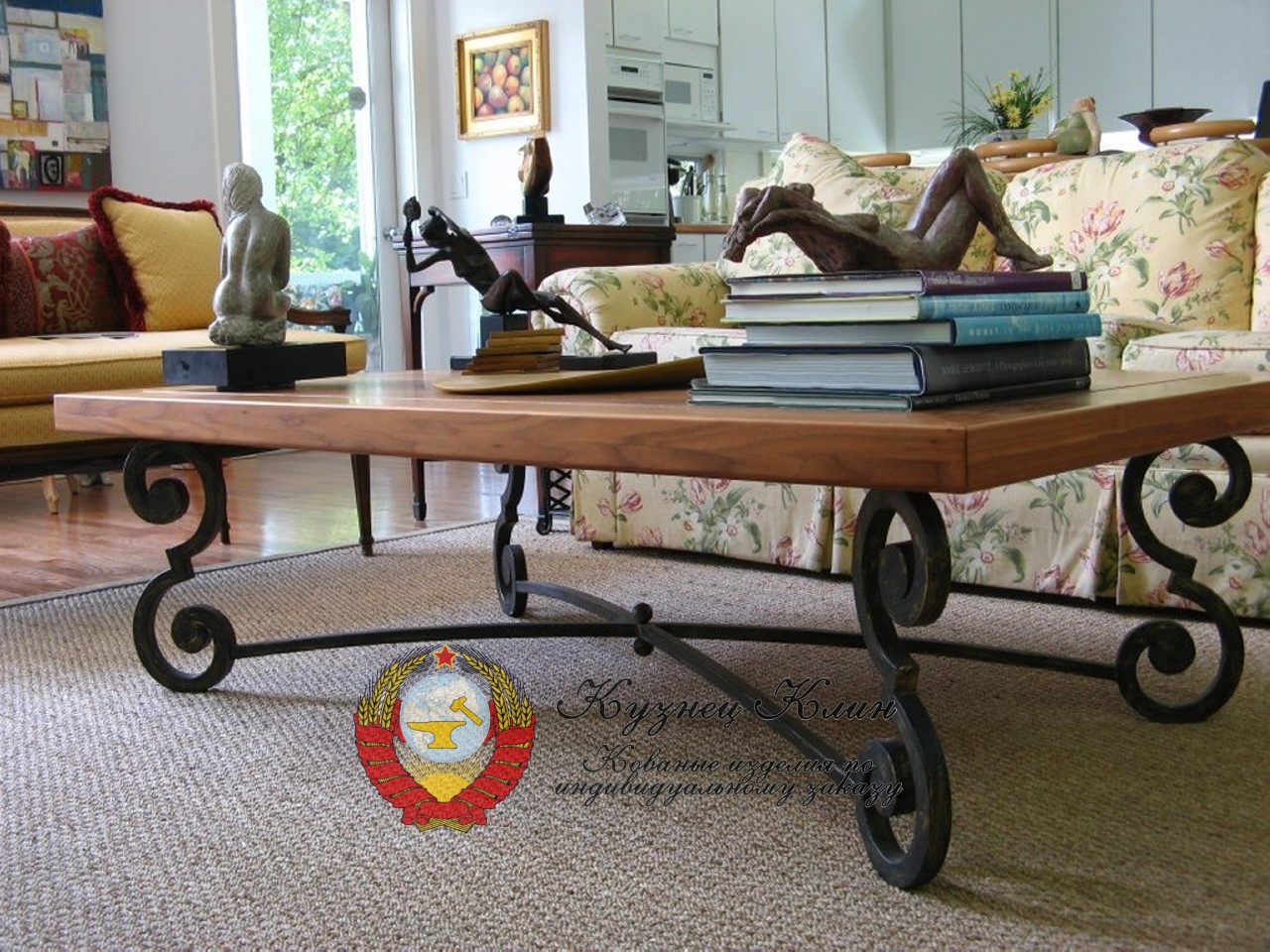 Кованый стол с дубовой столешницей