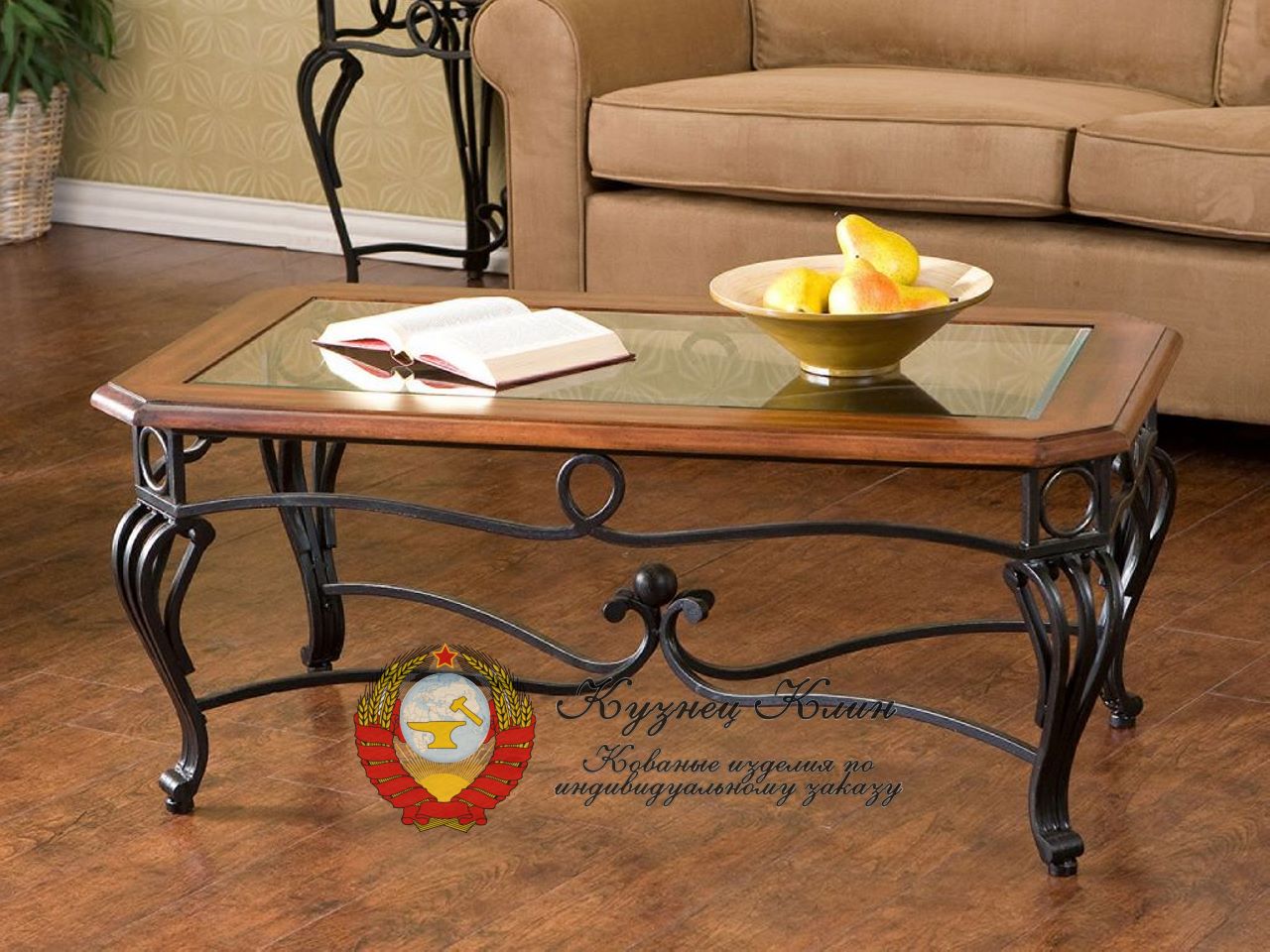 Кованый стол с комбинированой столешницей