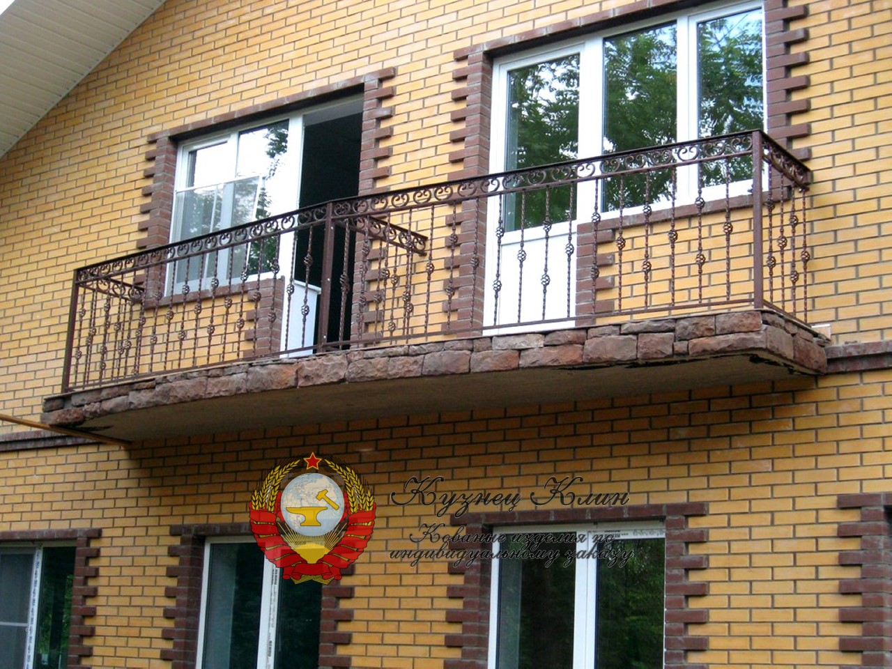 Кованое ограждение на две квартиры