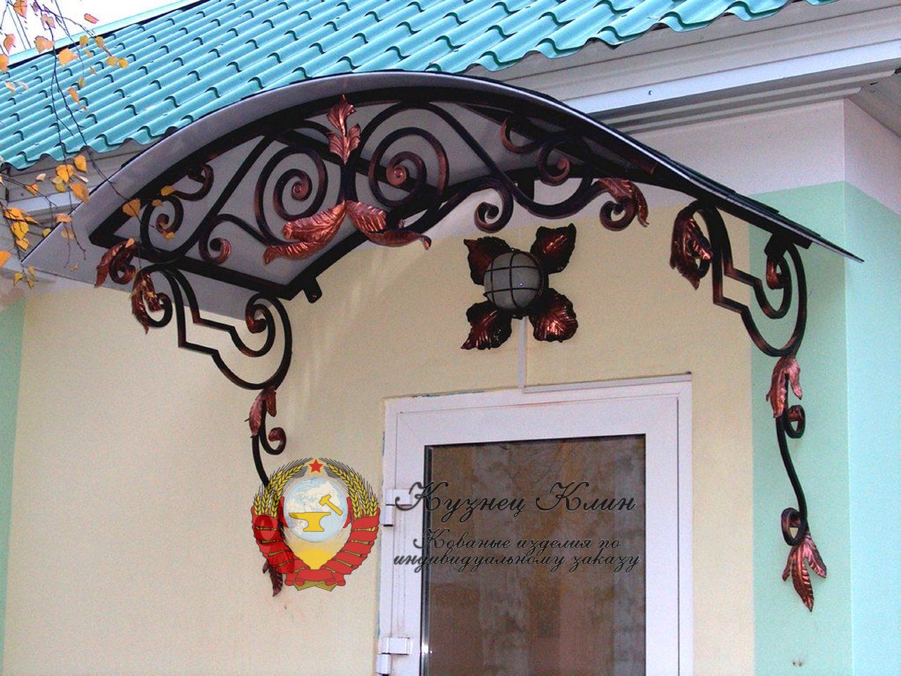 Кованый козырек массивный