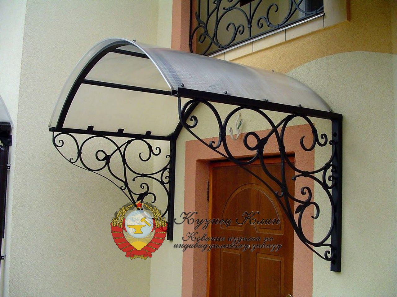 Кованый навес с поликарбонатом