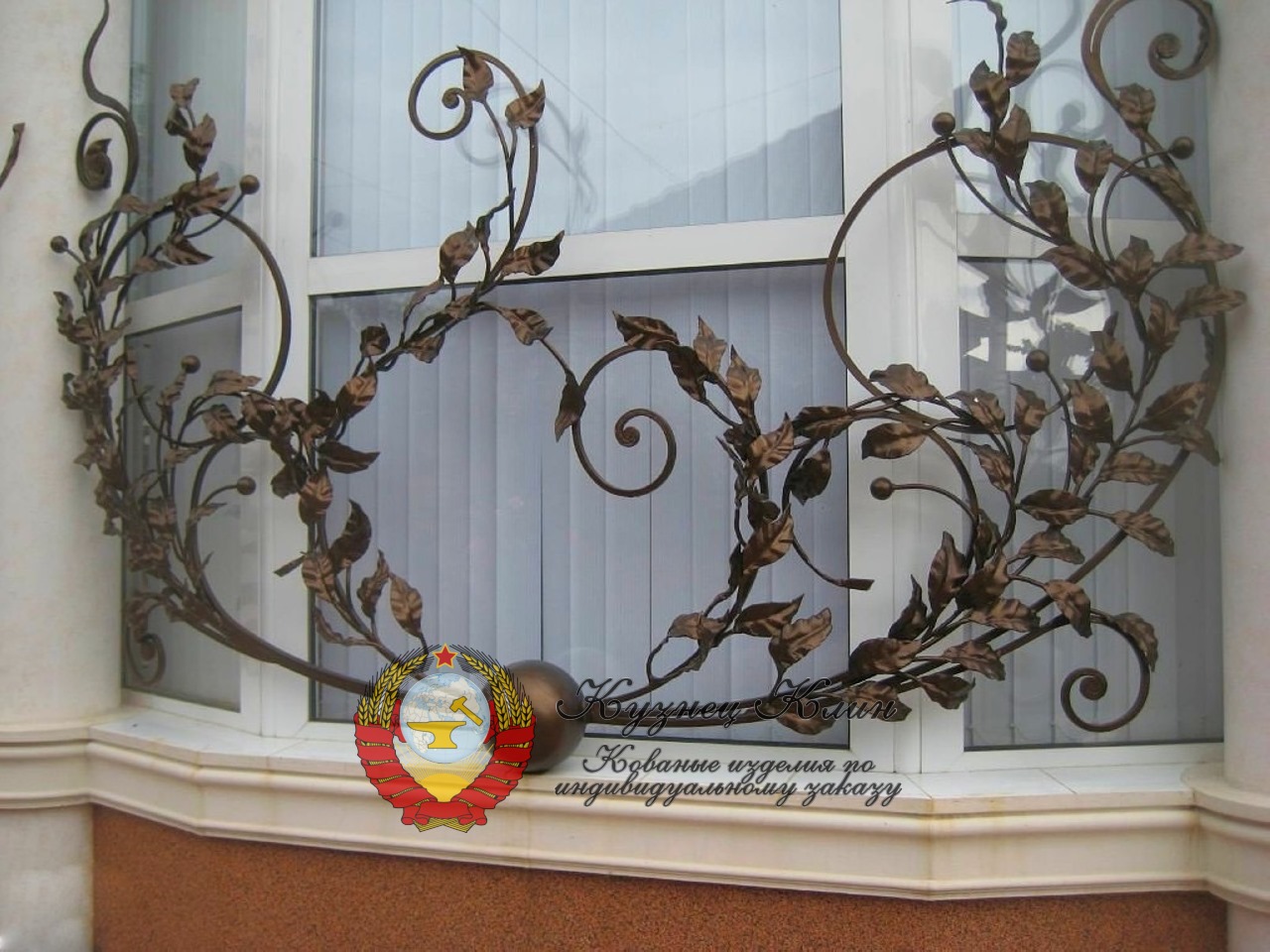 Кованая решетка  декор наружний