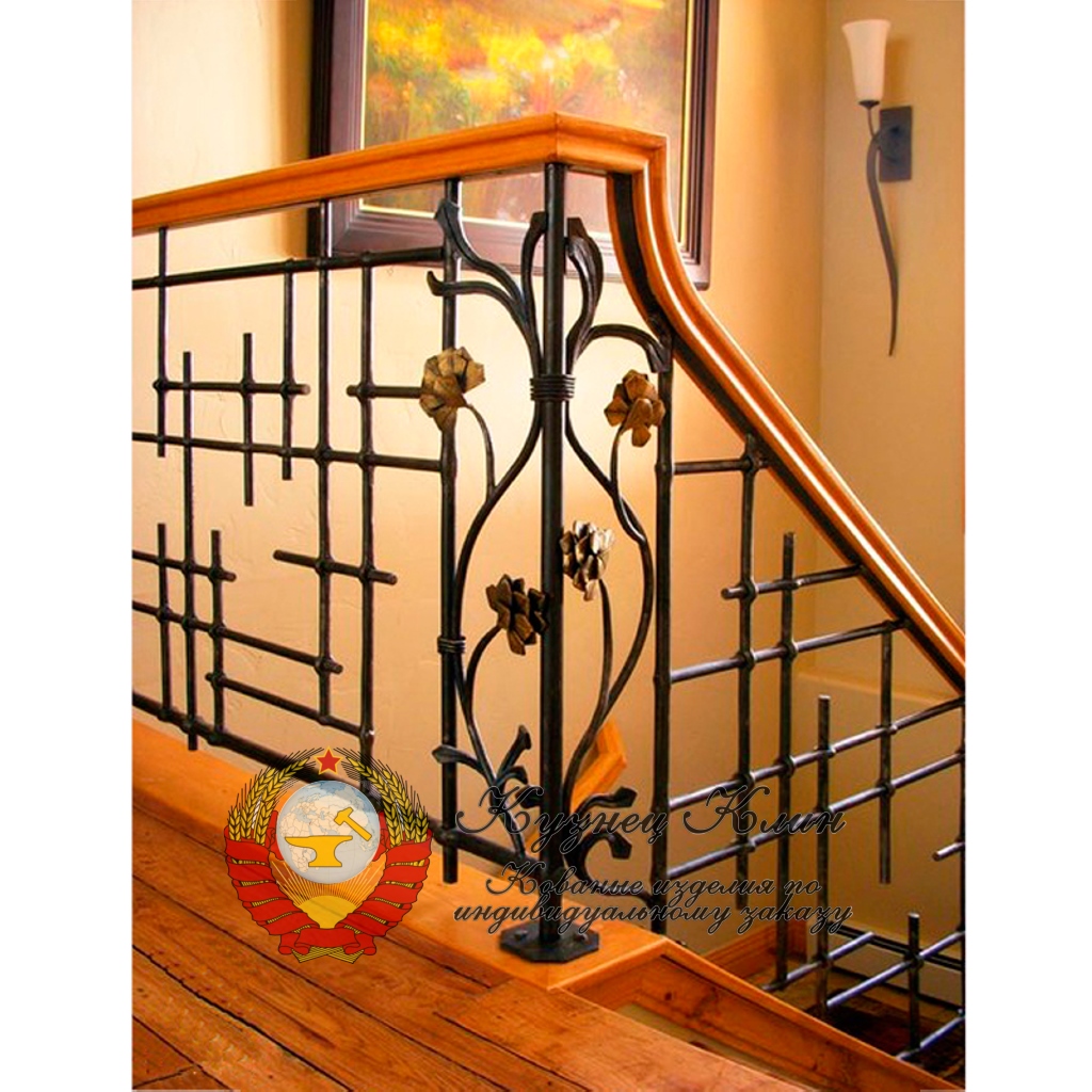 Кованое ограждение лестницы с балконом в восточном стиле