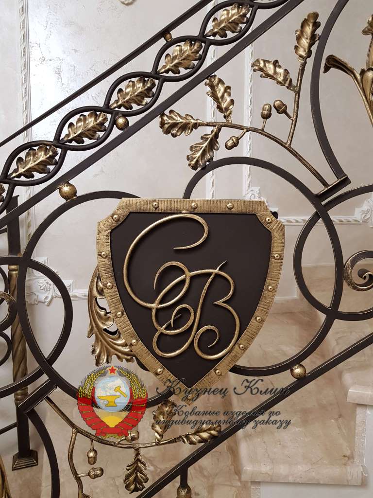 Кованое ограждение с инициалами