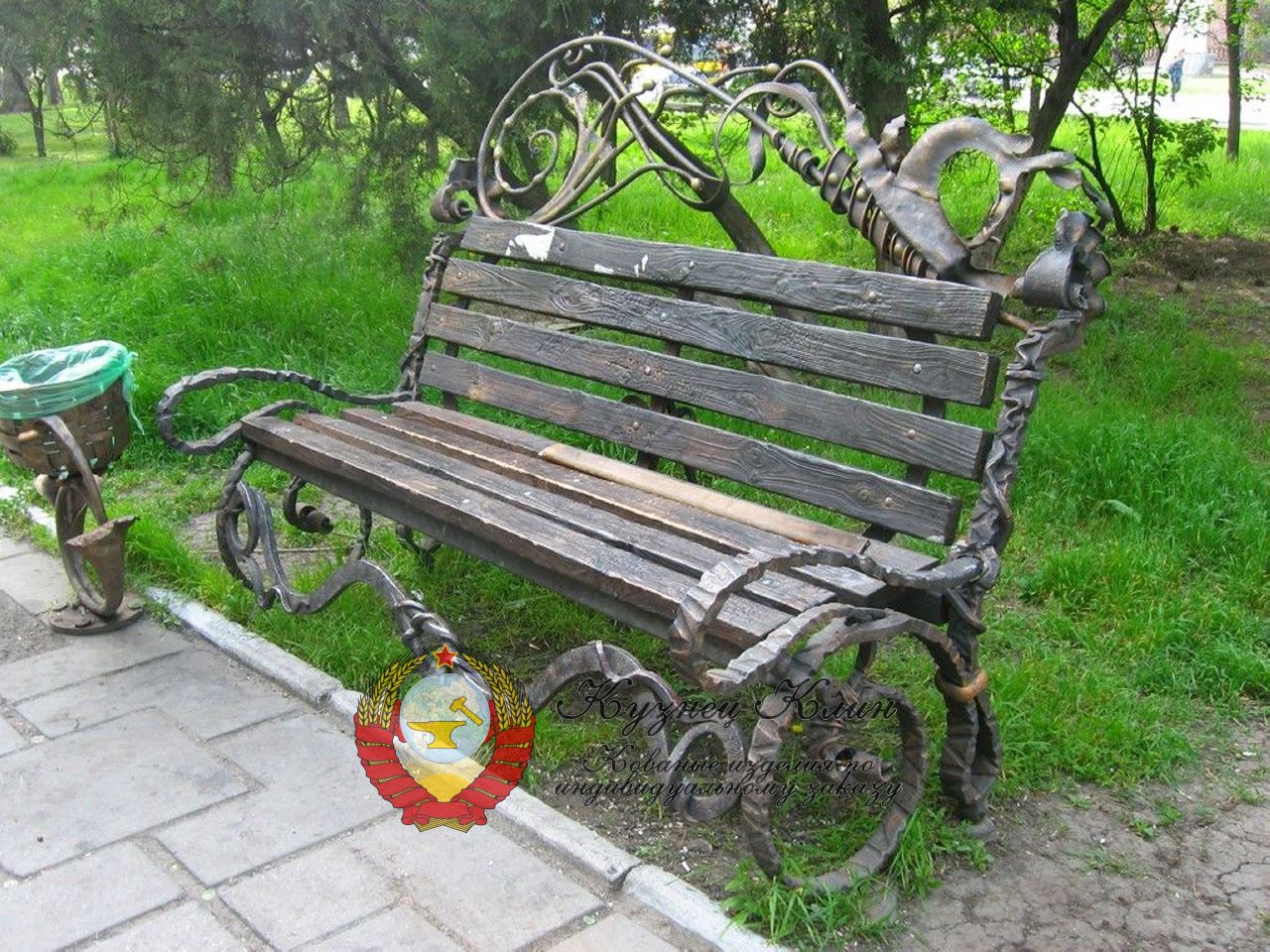 Кованая лавочка дизайнерская