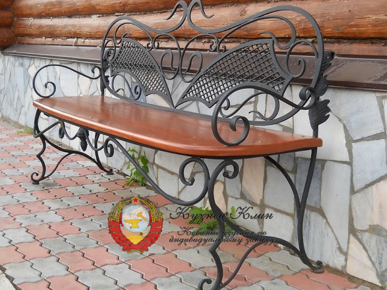Кованая скамейка для дачного участка